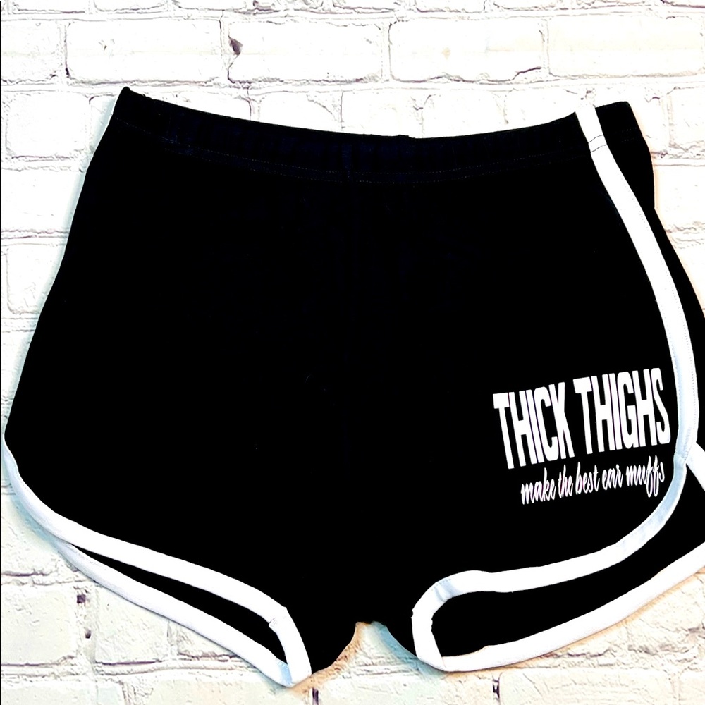 THICK THIGHS CROP TOP SHORT SET - Picture 3 of 3